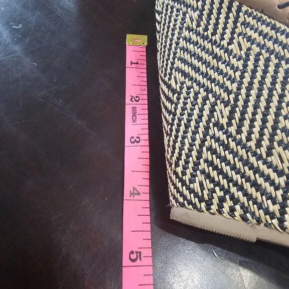 Tan Woven Wedge Heels With Ankle Tie Strap & Black Stitch Detail Womens Size 8.5 - Picture 15 of 15